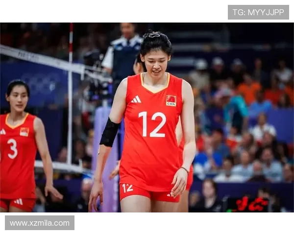 中国女排逆袭世界冠军成功晋级决赛 展现团队精神与无畏拼搏